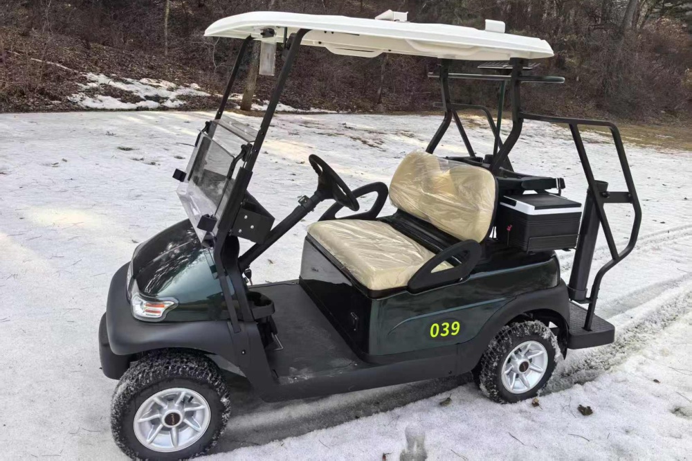 鐵嶺龍山高爾夫球場使用的卓越高爾夫球車